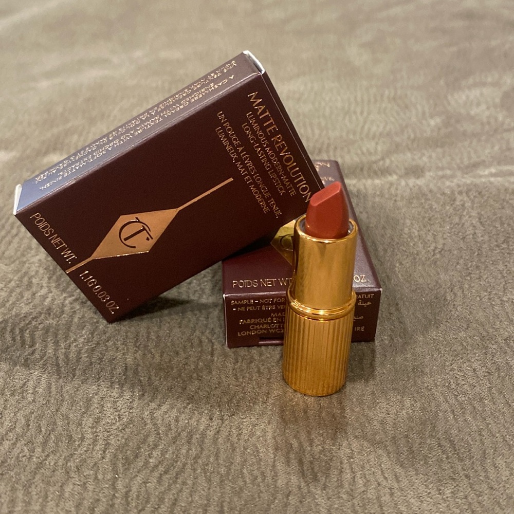Charlotte Tilbury Matte Revolution Long-Lasting Lipstick samples set of 2